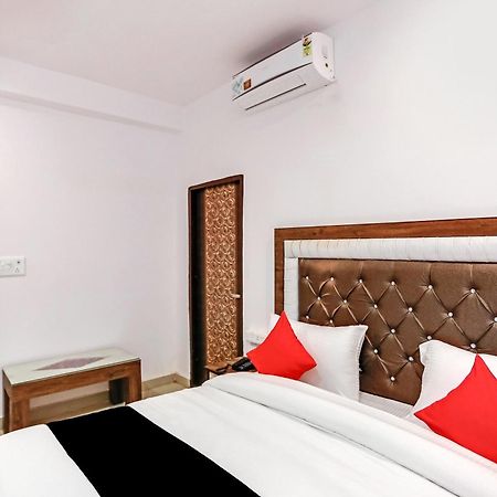 Hotel O Golden Stone Ghaziabad Dış mekan fotoğraf