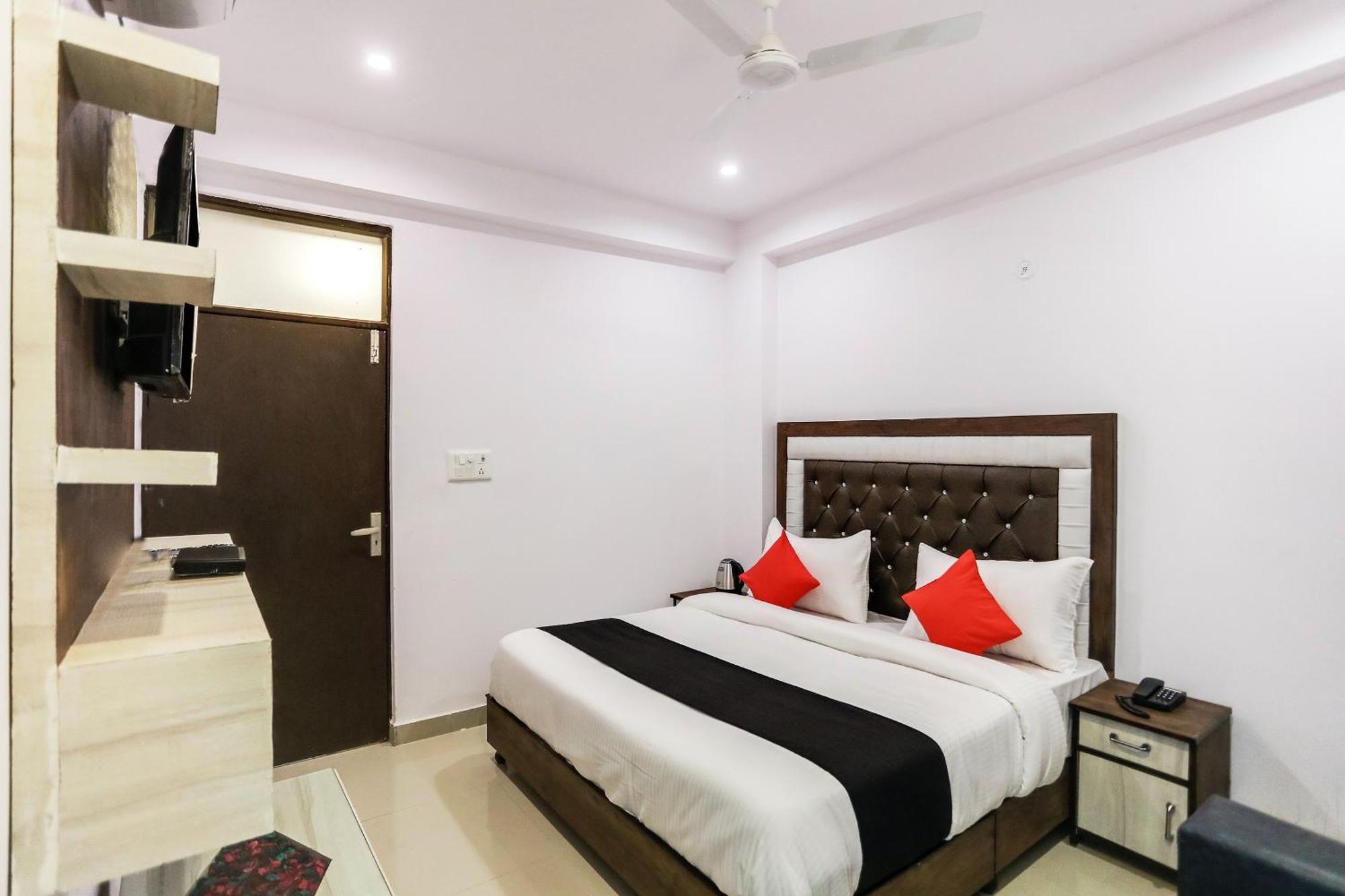 Hotel O Golden Stone Ghaziabad Dış mekan fotoğraf